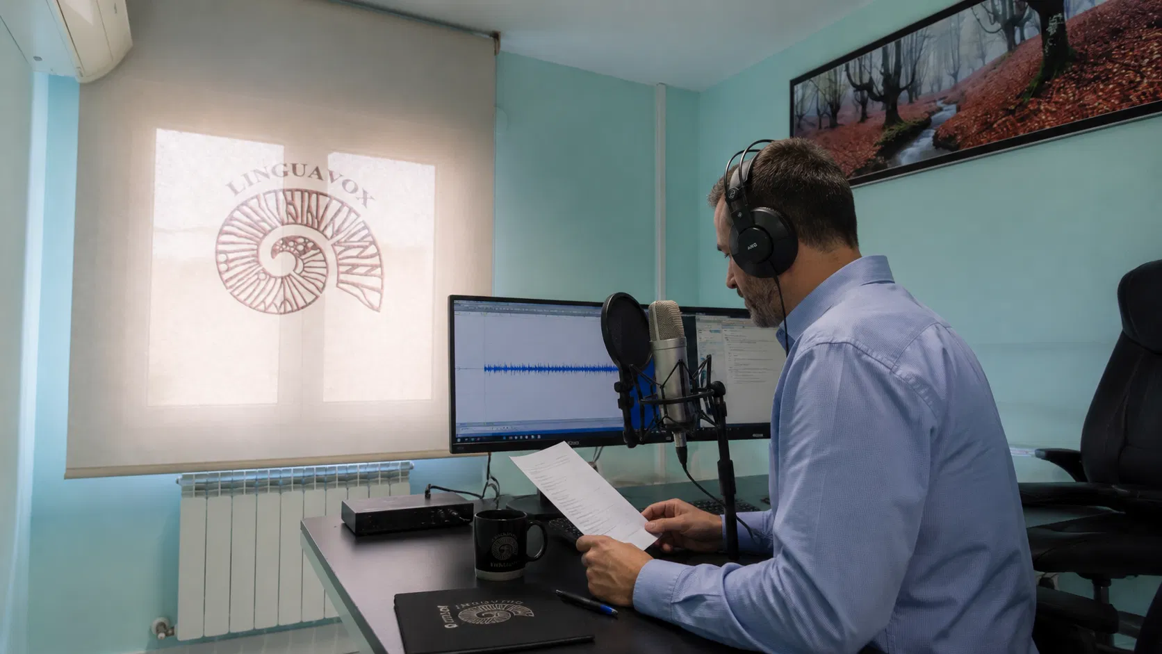 Cabina de locución para servicios multilingües
